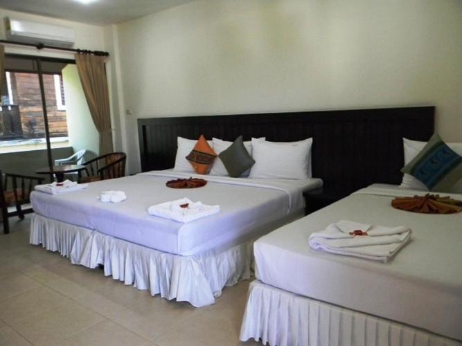 Hill Side Hotel Patong Room photo